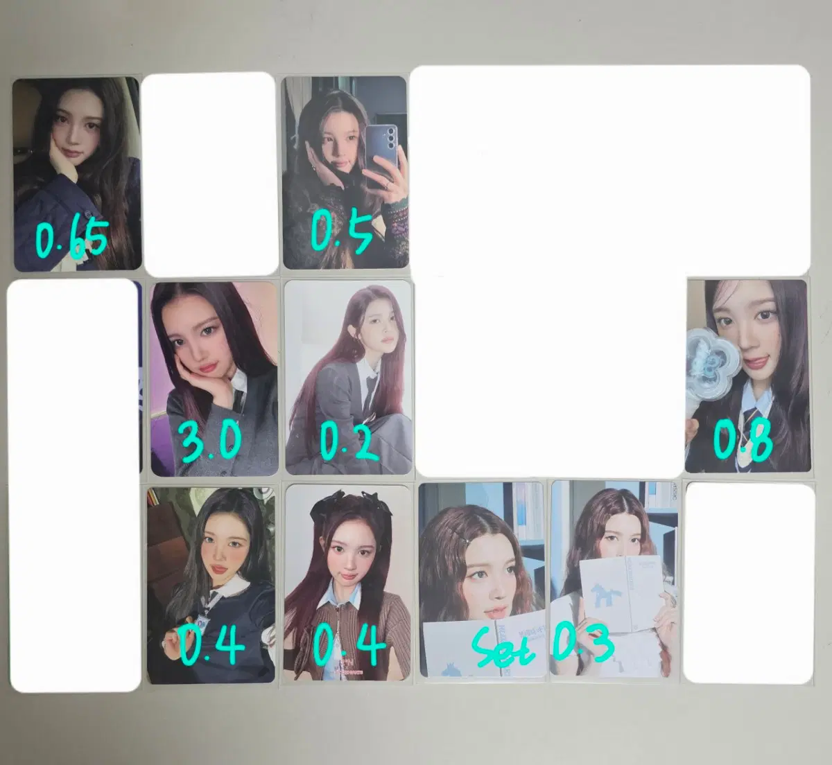 https://media.bunjang.co.kr/product/424566399_1_1786946019_w{res}.jpg